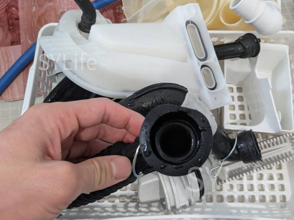 NA-VX900BR 排水ダクト洗浄後 渋谷区施工事例