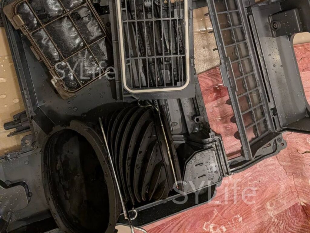 港区 パナソニック NA-VX9800L乾燥フィルター・ダクト洗浄後