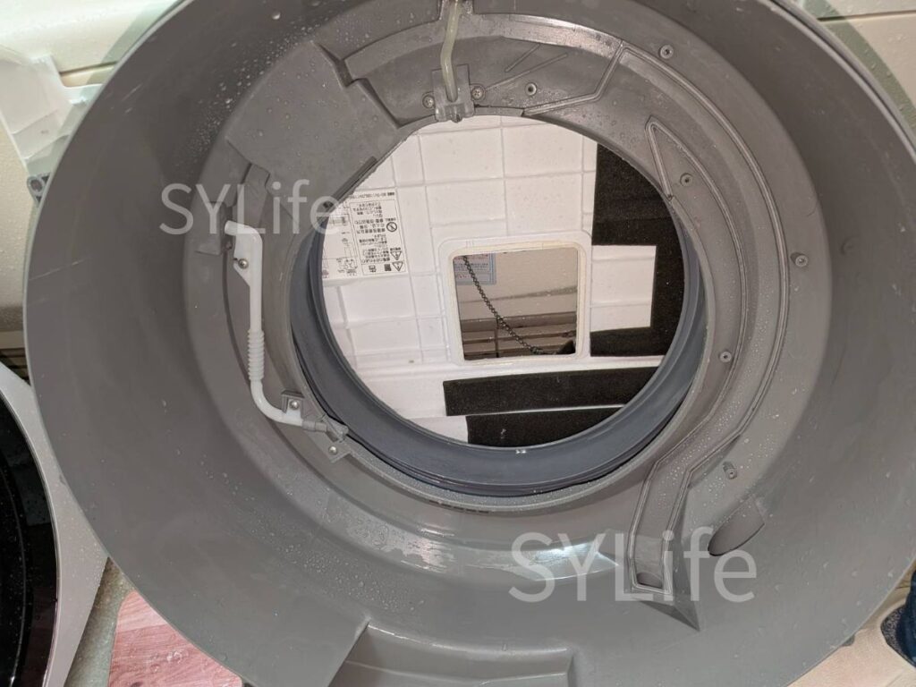 世田谷区 ドラム式洗濯機BD-SV110BL内部脱水受けカバー洗浄後