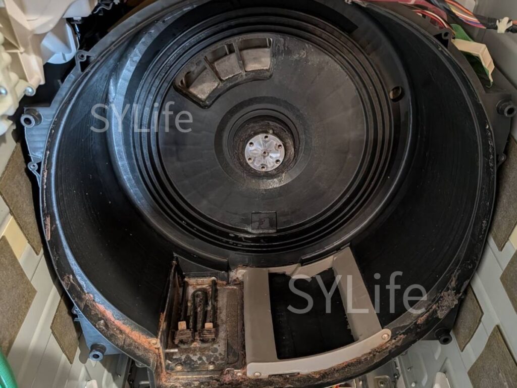 品川区東芝ドラム式洗濯機クリーニングTW-127XP1洗濯外槽汚れ