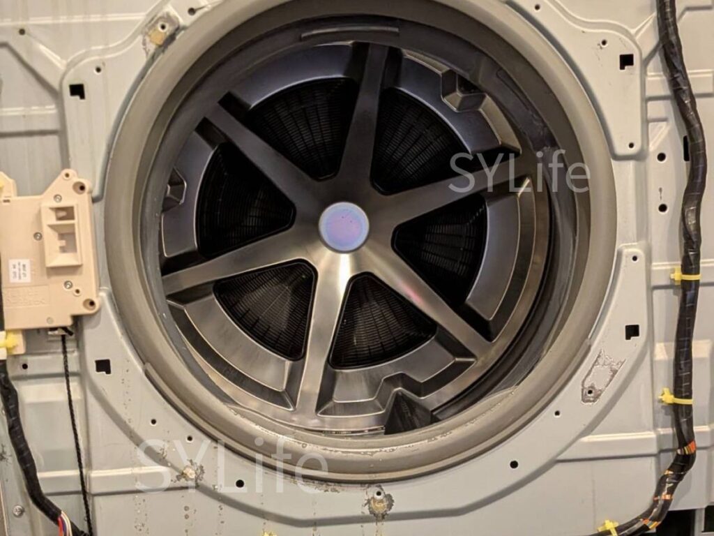 世田谷区パナソニックドラム式洗濯機クリーニングNA-VX900AR分解途中