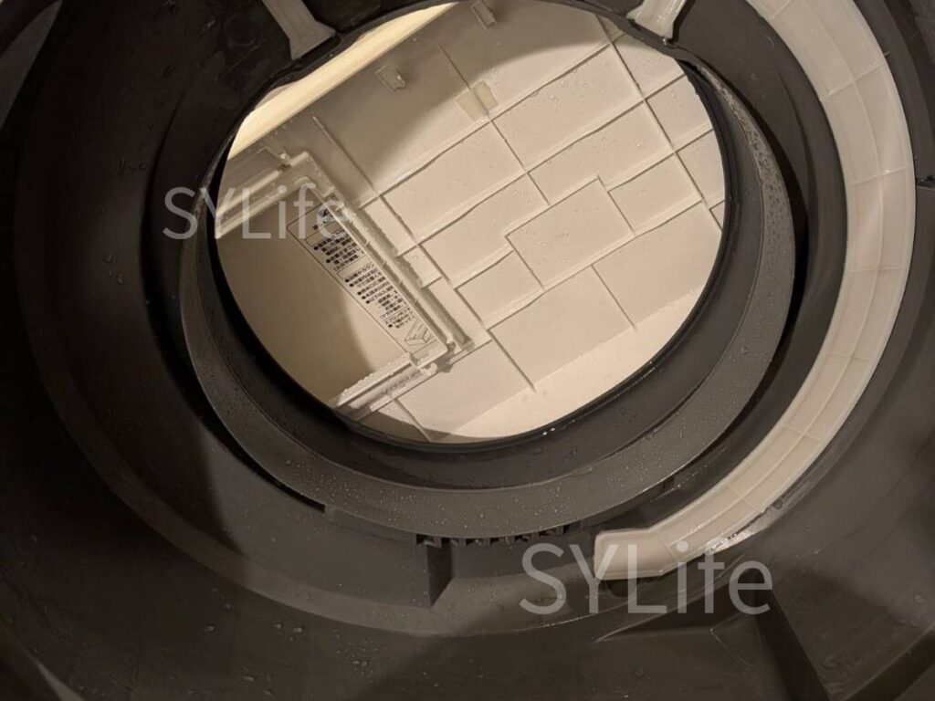 練馬区東芝ドラム式洗濯機TW-127X9BKR脱水受けカバー洗浄後