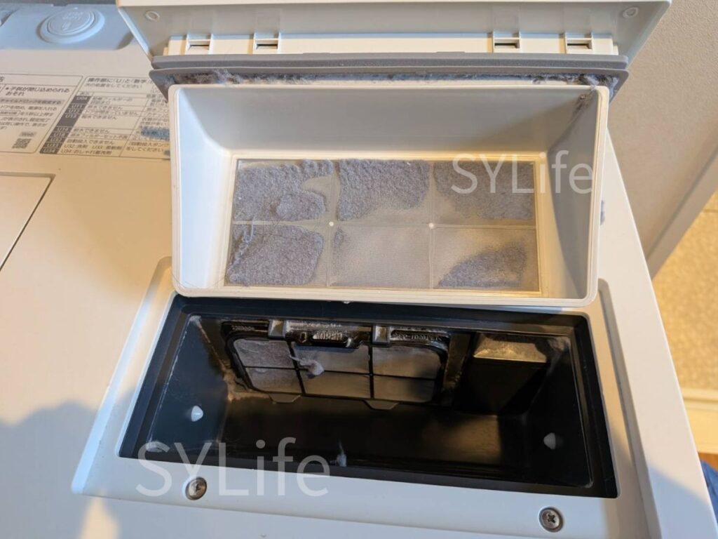 練馬区Panasonicドラム式洗濯機NA-LX127AL乾燥フィルターホコリ詰まり