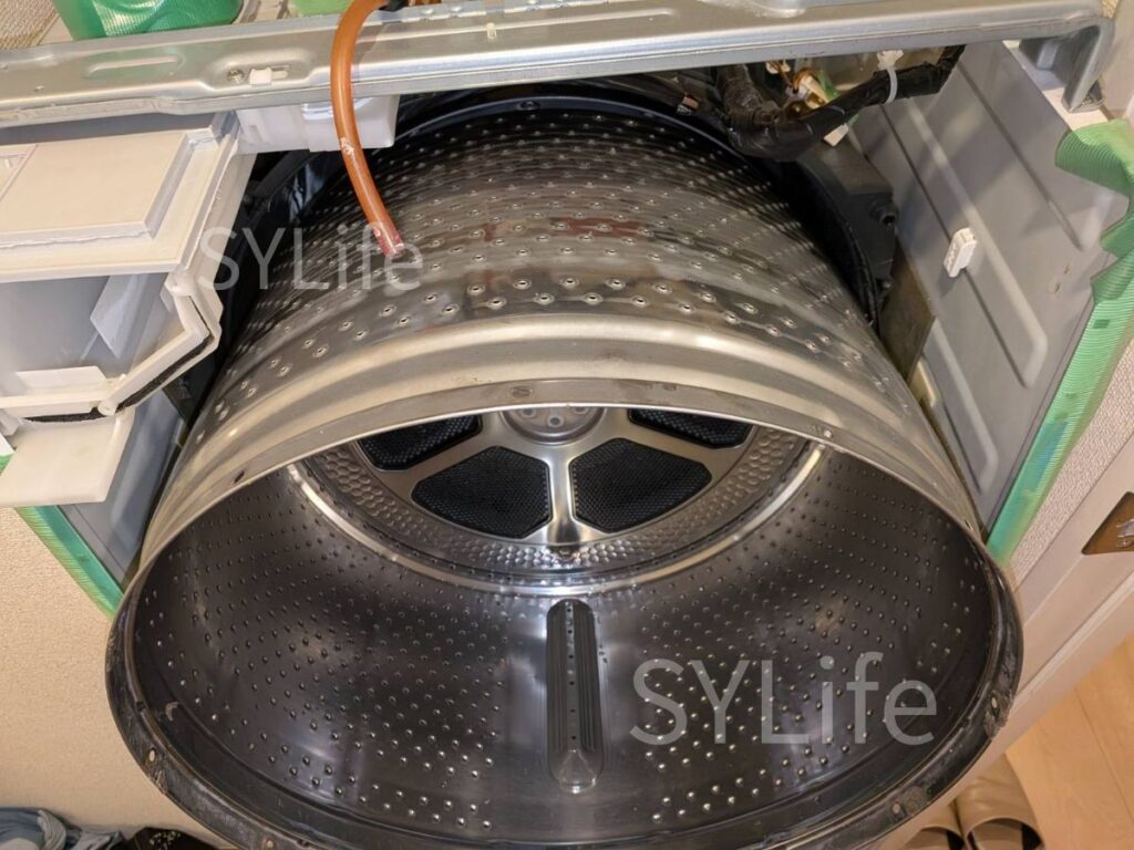 練馬区東芝TW-117V9洗濯槽取り外し