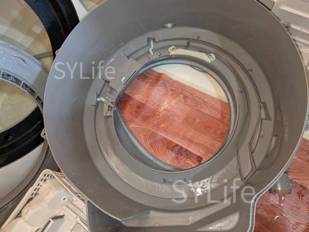 江東区日立ドラム式洗濯機BD-SG100EL脱水受けカバー洗浄後