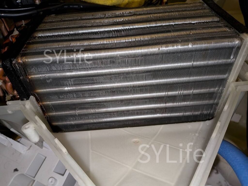 シャープドラム式洗濯機ES-W112ヒートポンプホコリ詰まり洗浄後