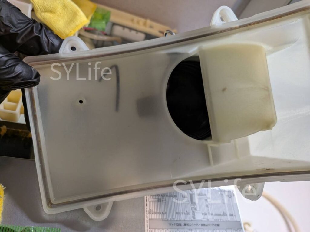 板橋区シャープドラム式洗濯機ES-W113-SL乾燥経路洗浄後