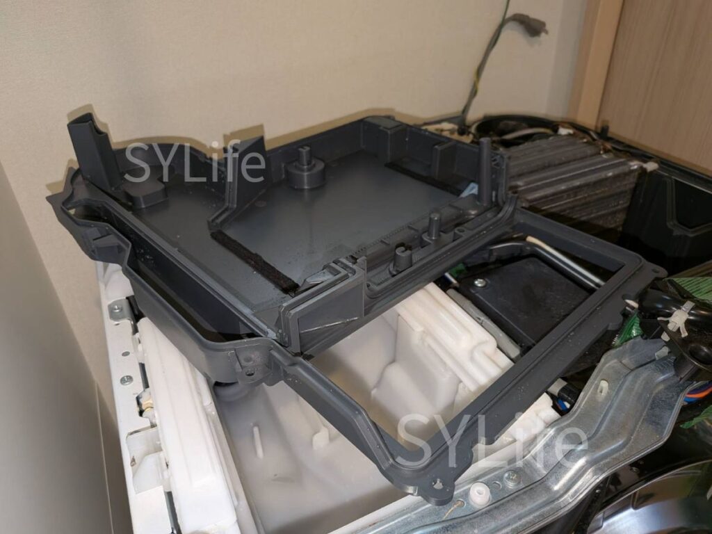 世田谷区ドラム式洗濯機パナソニックNA-VX800BR排気経路洗浄後