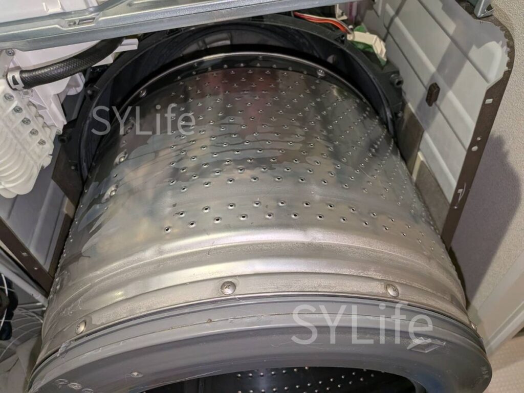 川口市東芝ドラム式洗濯機TW-127XP1洗濯槽取り外してみた状態