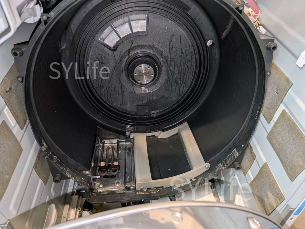 中央区ドラム式洗濯機クリーニング東芝TW-127X9BKL洗濯外槽洗浄前